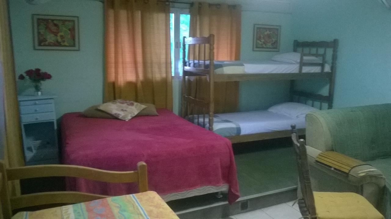 Acomodação com café da manhã  Cama E Cafe - Vargem Grande